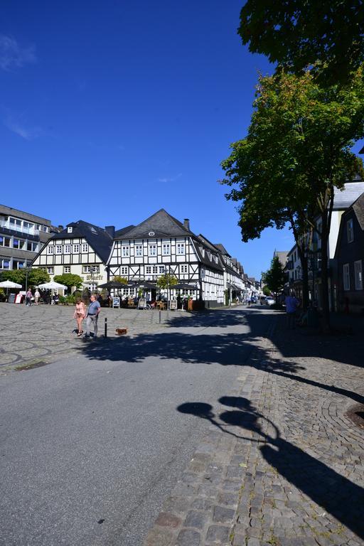 Altstadt-Chalet @Conny'S ブリーロン エクステリア 写真